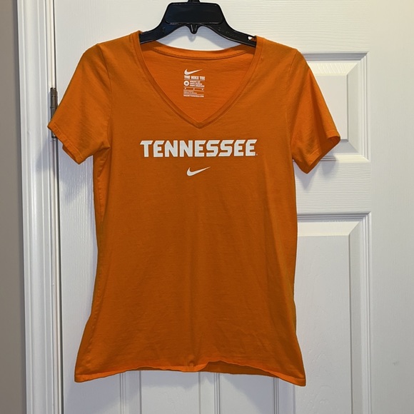 Nike Tops - ⭐️NIKE University of Tennessee vneck